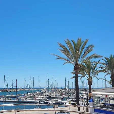 Apartment A 150 Metros De La Playa Y Del Puerto Deportivo *