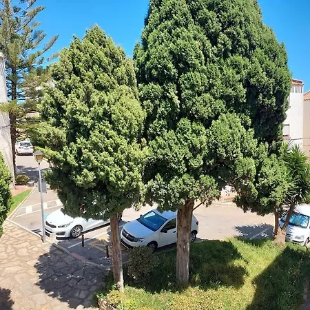 A 150 Metros De La Playa Y Del Puerto Deportivo